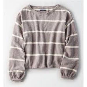 American eagle sweater